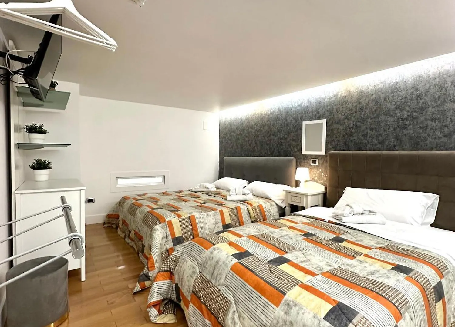Apartment Napoli Verace House Tribunali 80 Mt Da Via Tribunali